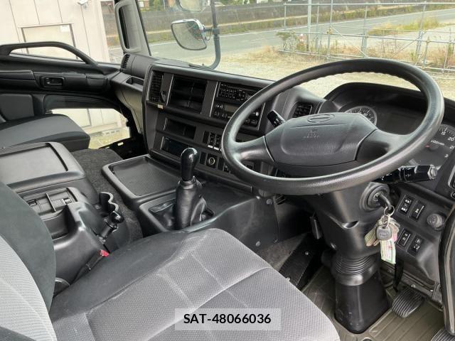 Hino PROFIA 2013-05 8355436-29