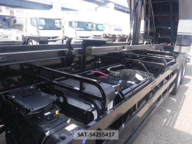 Hino PROFIA 2026-01 8355435-11