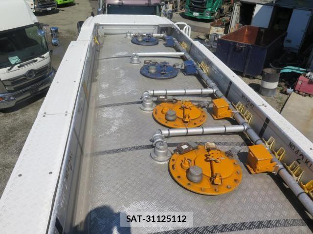 Hino PROFIA 2015-11 8414574-13