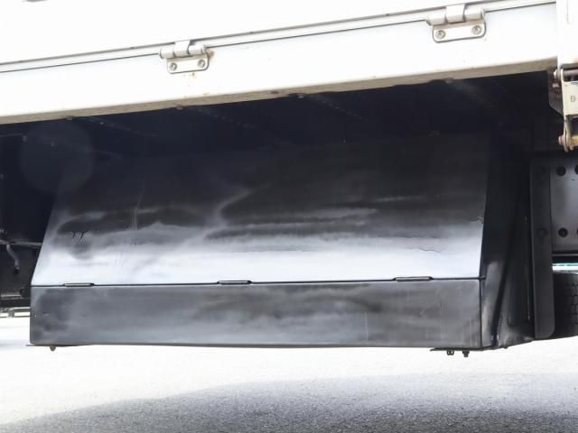 Hino PROFIA 2018-04 8431821-23