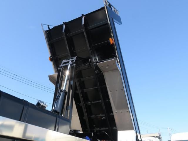 Hino PROFIA 2026-02 8431816-10