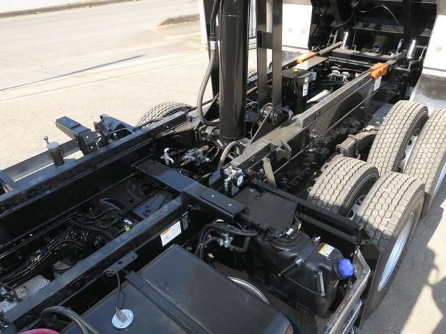 Hino PROFIA 2026-02 8431816-11