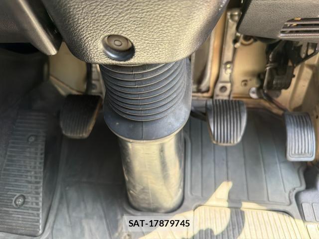 Hino PROFIA 2013-01 8526780-23
