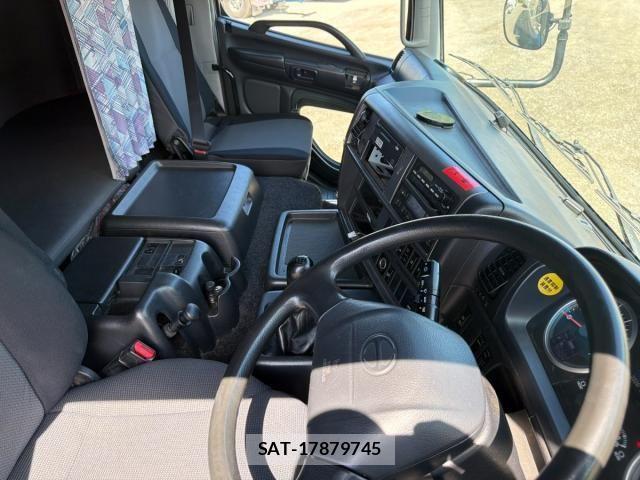 Hino PROFIA 2013-01 8526780-24