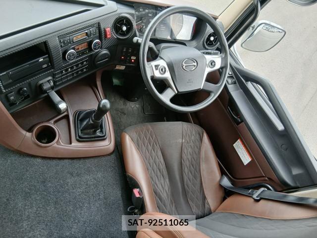 Hino PROFIA 2017-11 8526776-21