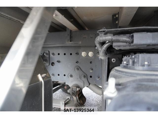 Hino PROFIA 2025-04 8526770-13