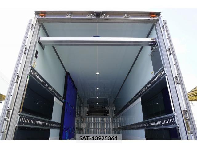 Hino PROFIA 2025-04 8526770-23