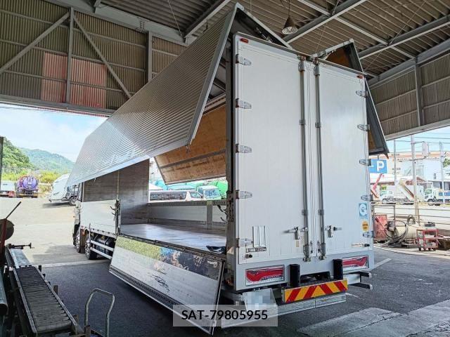 Hino PROFIA 2012-03 8563310-27