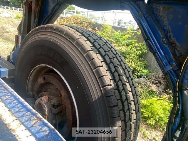 Hino PROFIA 2004-09 8563311-16