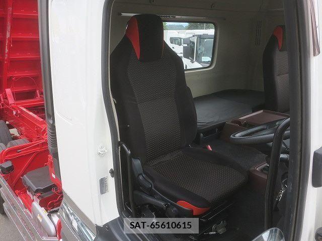 Hino PROFIA 2019-08 8563308-11