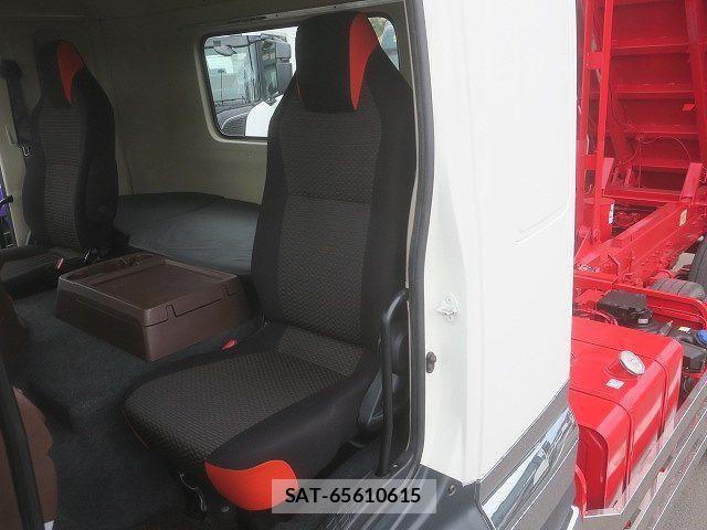 Hino PROFIA 2019-08 8563308-19