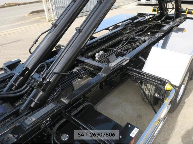 Hino PROFIA 2026-02 8628539-9