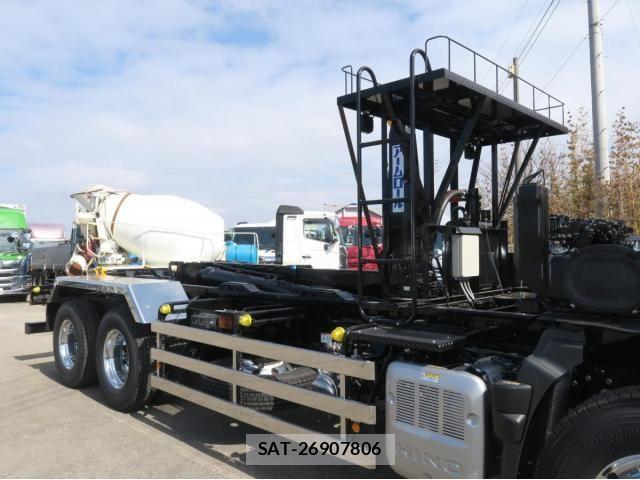 Hino PROFIA 2026-02 8628539-11