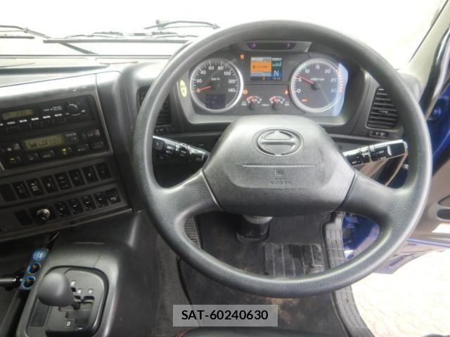 Hino PROFIA 2017-02 8628543-10