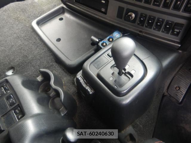 Hino PROFIA 2017-02 8628543-13