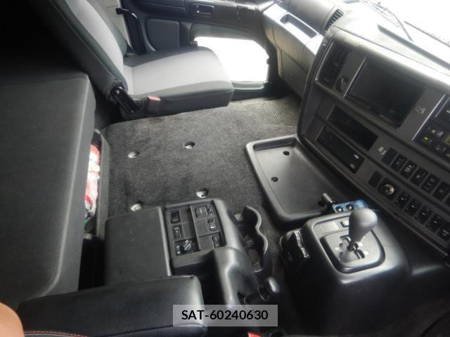 Hino PROFIA 2017-02 8628543-17