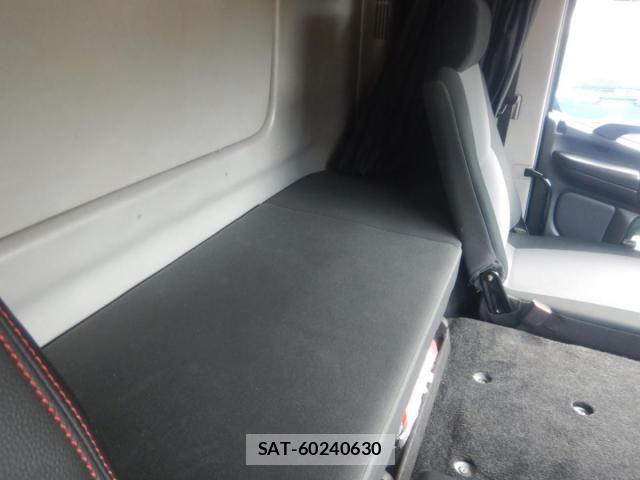 Hino PROFIA 2017-02 8628543-18