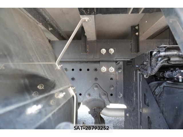 Hino PROFIA 2025-04 8628537-11