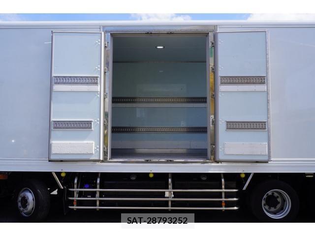Hino PROFIA 2025-04 8628537-17