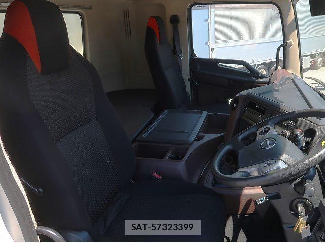 Hino PROFIA 2018-03 8661158-13