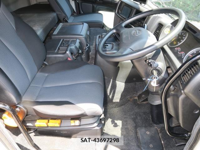 Hino PROFIA 2016-10 8686378-29