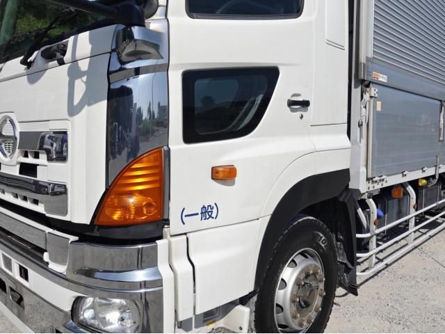 Hino PROFIA 2016-03 8733030-12