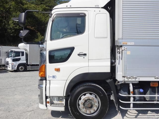 Hino PROFIA 2016-03 8733030-13