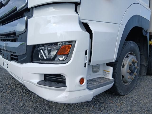Hino PROFIA 2018-01 8733014-27