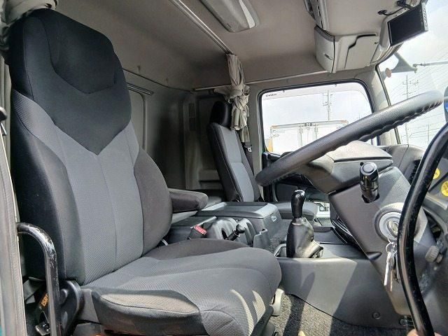 Hino PROFIA 2016-12 8733021-12