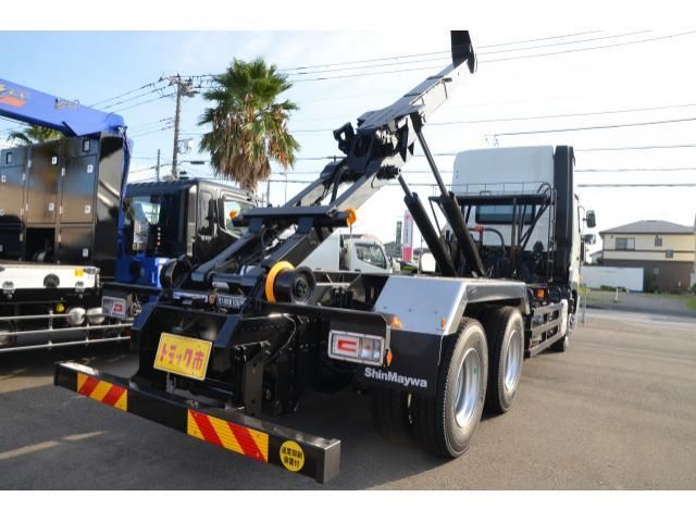 Hino PROFIA 2025-08 8732998-9