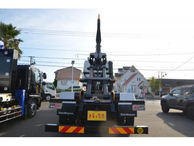 Hino PROFIA 2025-08 8732998-11