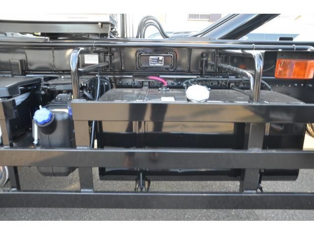 Hino PROFIA 2025-08 8732998-18