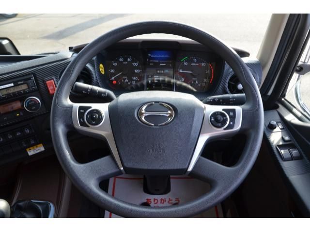 Hino PROFIA 2025-08 8732998-27