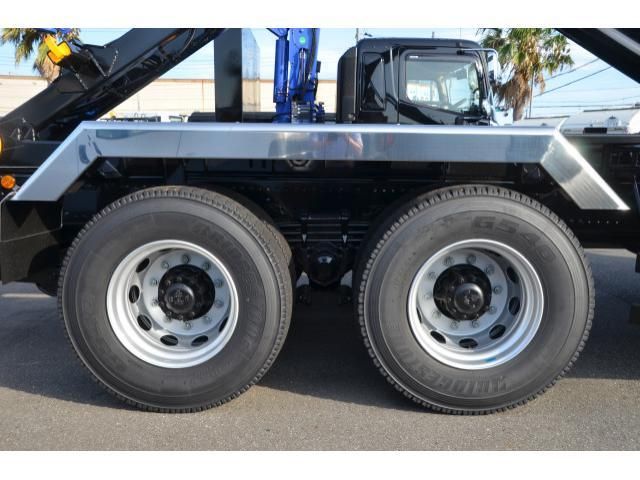 Hino PROFIA 2025-08 8732998-4