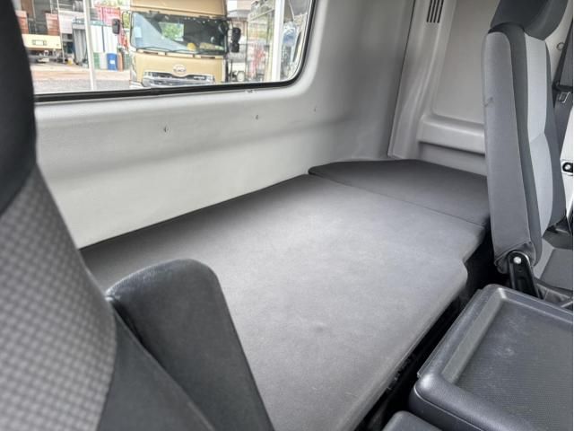 Hino PROFIA 2015-08 8770732-20
