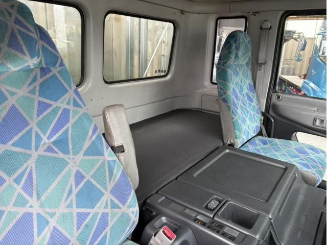 Hino PROFIA 2001-05 8770733-17