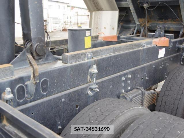 Hino PROFIA 2016-02 8797237-6