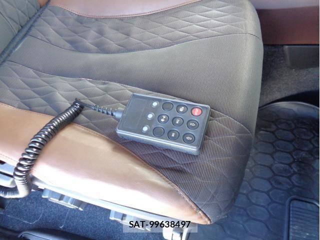 Hino PROFIA 2021-05 8850440-25