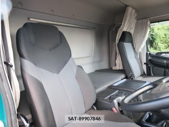 Hino PROFIA 2016-08 8850441-22