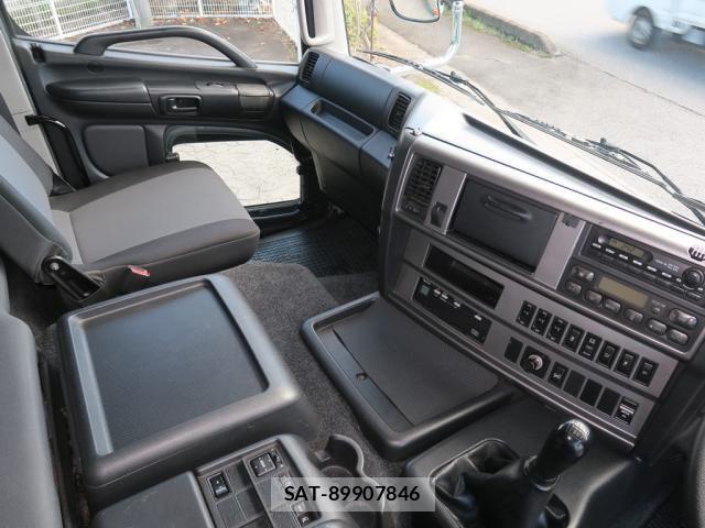Hino PROFIA 2016-08 8850441-23