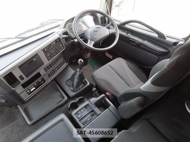 Hino PROFIA 2016-08 8871884-15