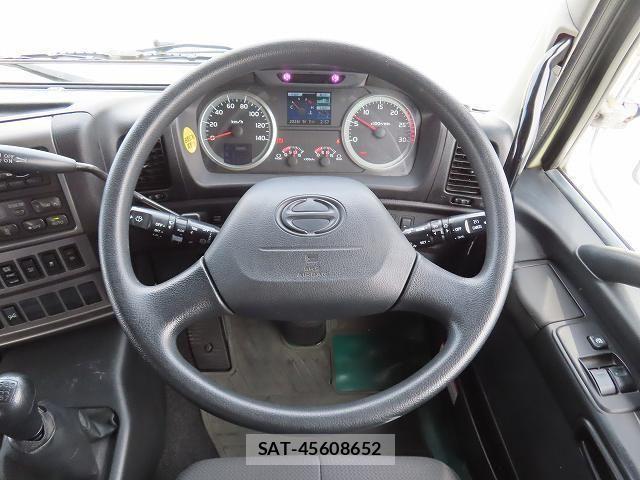 Hino PROFIA 2016-08 8871884-16