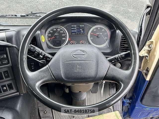 Hino PROFIA 2015-08 8881749-11
