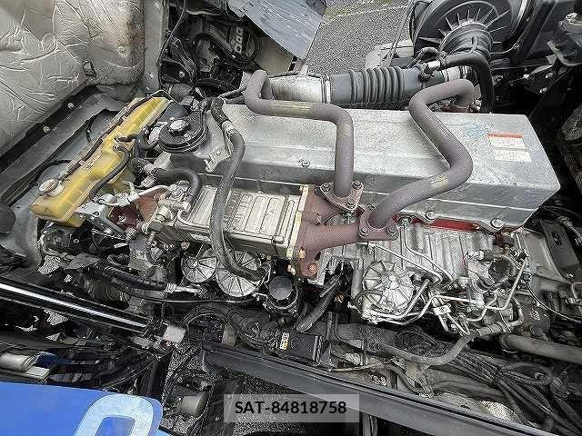 Hino PROFIA 2015-08 8881749-16