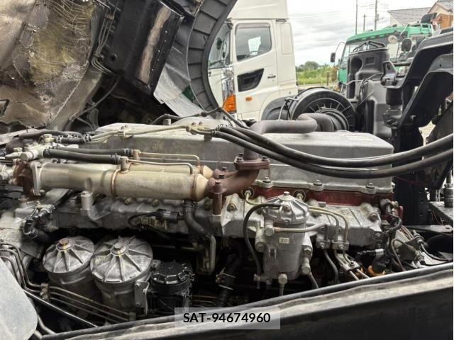 Hino PROFIA 2006-01 8881750-24
