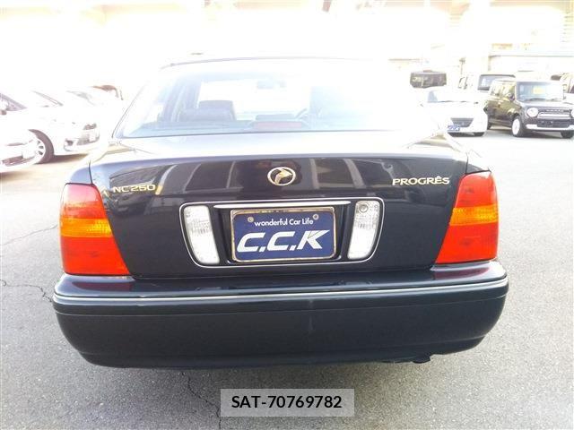 Toyota PROGRES 2000-02 5876200-4