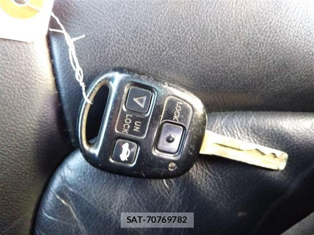 Toyota PROGRES 2000-02 5876200-8