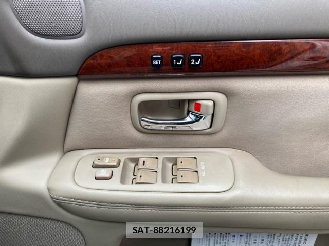 Toyota PROGRES 2005-04 6642270-7