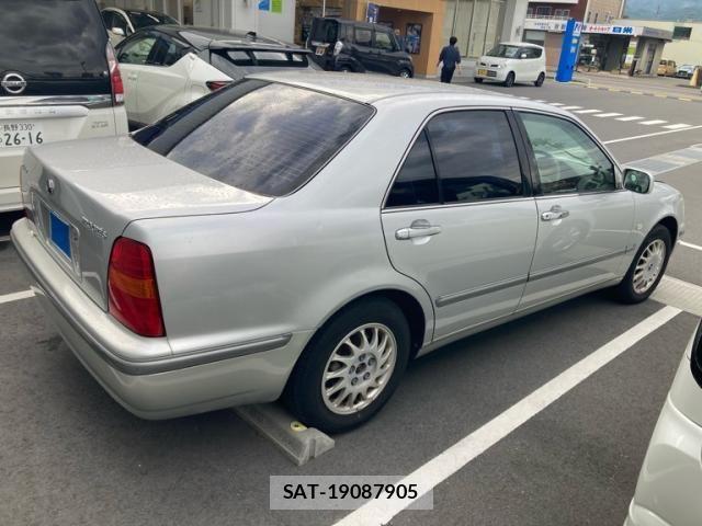 Toyota PROGRES 1999-07 6911620-2