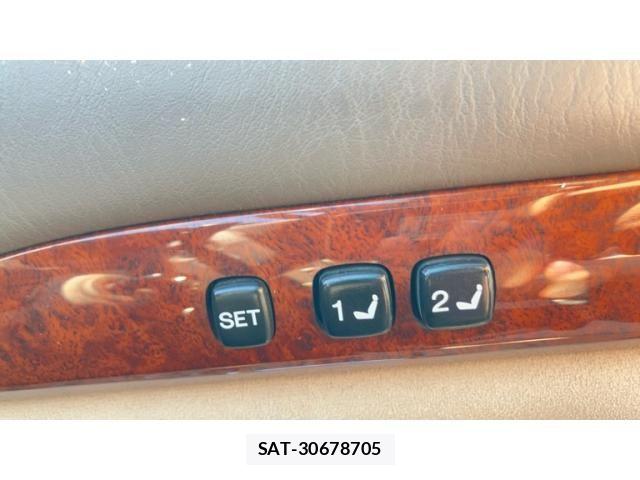 Toyota PROGRES 2003-07 7393749-16
